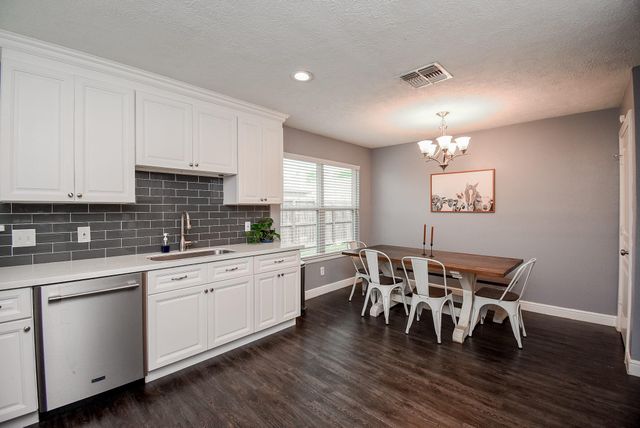 5911 Butterfly Circle, Pasadena, TX 77505