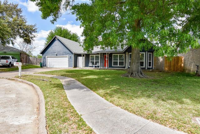 5911 Butterfly Circle, Pasadena, TX 77505