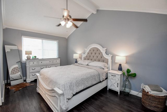 5911 Butterfly Circle, Pasadena, TX 77505