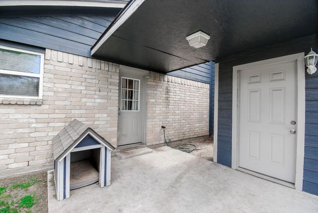 5911 Butterfly Circle, Pasadena, TX 77505