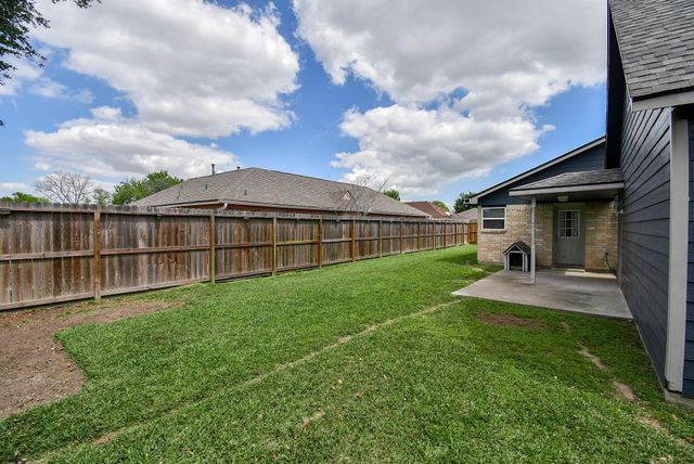 5911 Butterfly Circle, Pasadena, TX 77505