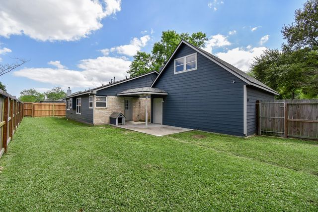 5911 Butterfly Circle, Pasadena, TX 77505