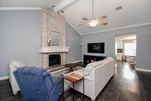 5911 Butterfly Circle, Pasadena, TX 77505