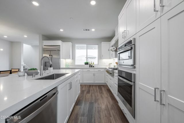 3073 Harrison Lane, Simi Valley, CA 93065
