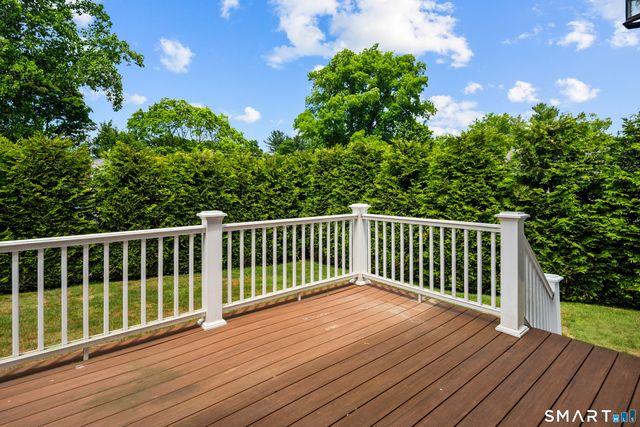 54 Cross Street, New Canaan, CT 06840