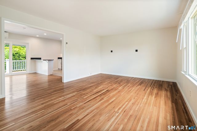 54 Cross Street, New Canaan, CT 06840