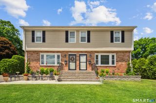 54 Cross Street, New Canaan, CT 06840
