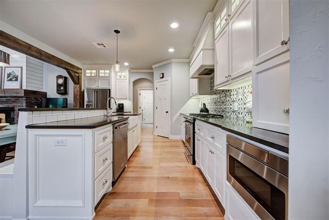 1425 Boathouse Road, Edmond, OK 73034