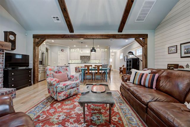 1425 Boathouse Road, Edmond, OK 73034