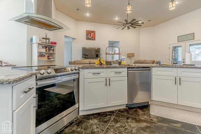 697 Old Bridger Road, Jonesboro, AR 72401