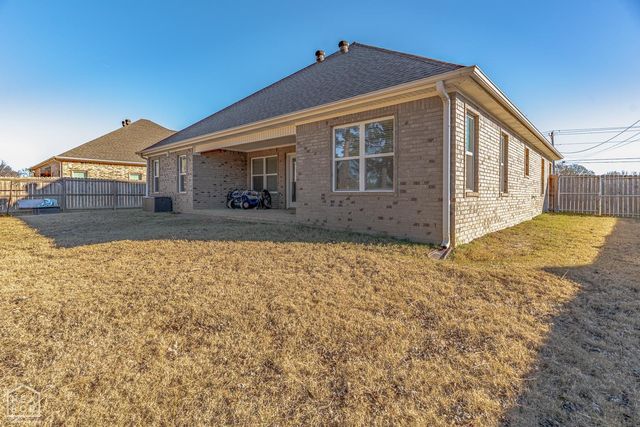 697 Old Bridger Road, Jonesboro, AR 72401