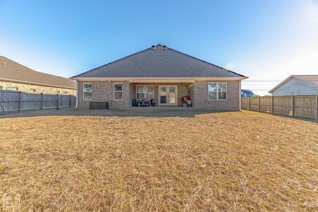 697 Old Bridger Road, Jonesboro, AR 72401