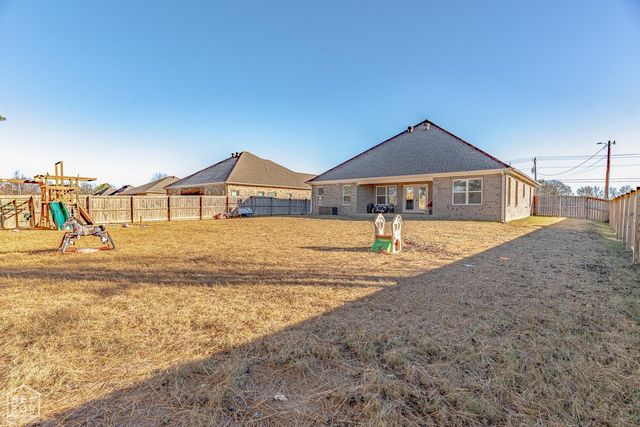 697 Old Bridger Road, Jonesboro, AR 72401