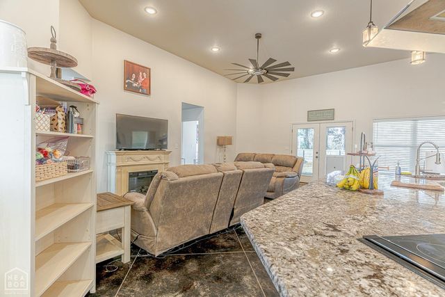 697 Old Bridger Road, Jonesboro, AR 72401