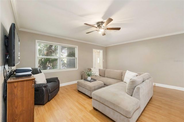 300 FIELD AVENUE E, Venice, FL 34285