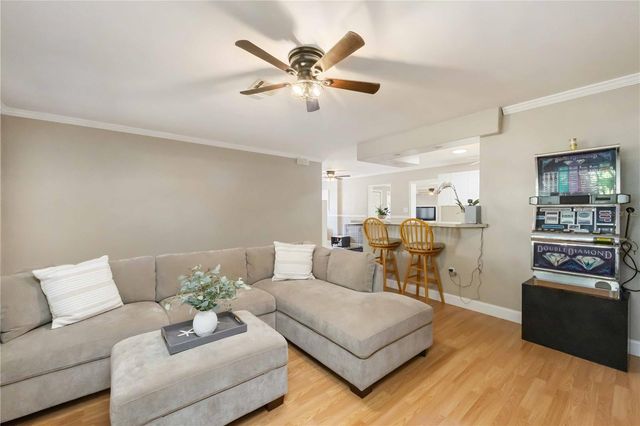 300 FIELD AVENUE E, Venice, FL 34285