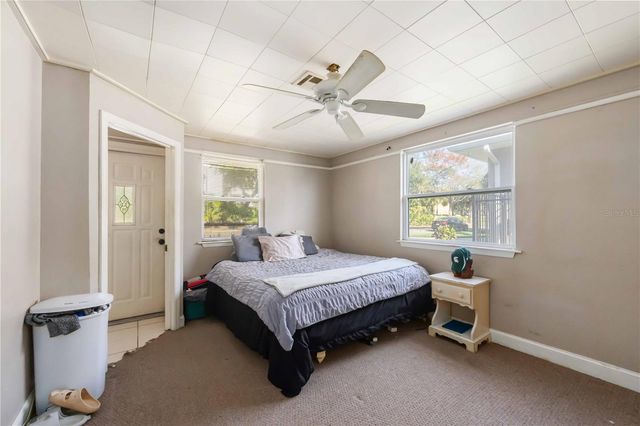 300 FIELD AVENUE E, Venice, FL 34285