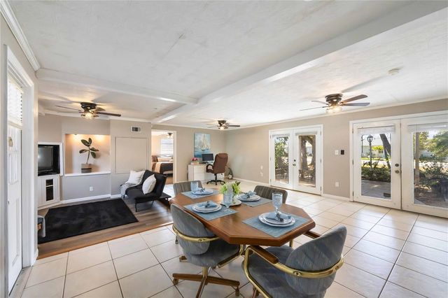 300 FIELD AVENUE E, Venice, FL 34285