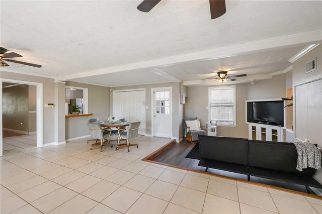 300 FIELD AVENUE E, Venice, FL 34285