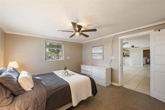 300 FIELD AVENUE E, Venice, FL 34285