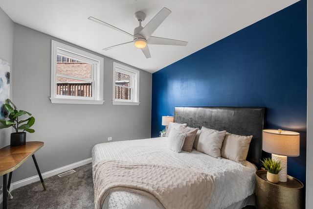 3250 N Lincoln Avenue C, Chicago, IL 60657
