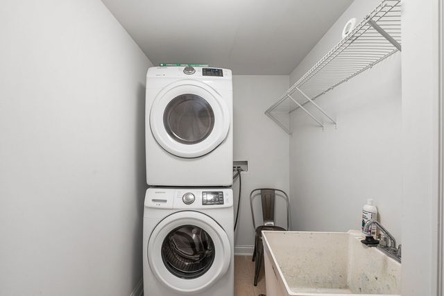 3250 N Lincoln Avenue C, Chicago, IL 60657