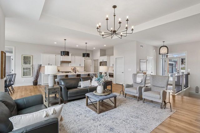 W198N4955 Hickory STREET, Menomonee Falls, WI 53051