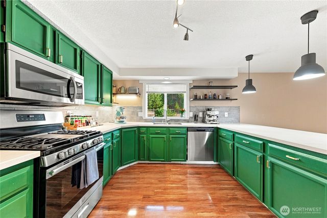 4114 Indian Summer Dr SE, Olympia, WA 98513