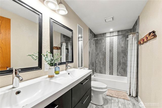 4114 Indian Summer Dr SE, Olympia, WA 98513