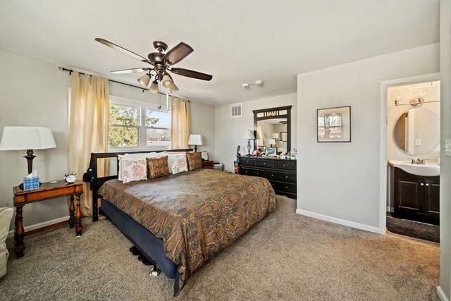 1436 Portsmouth Avenue, Westchester, IL 60154