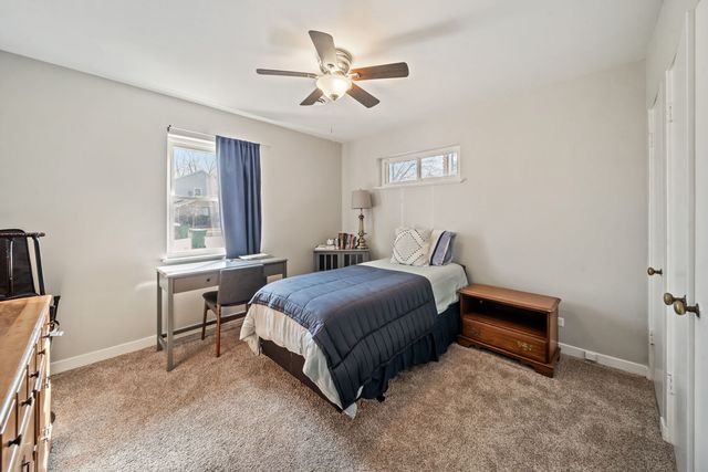 1436 Portsmouth Avenue, Westchester, IL 60154