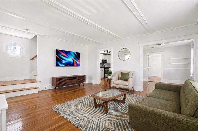 3 Ainsworth Pl, Melrose, MA 02176