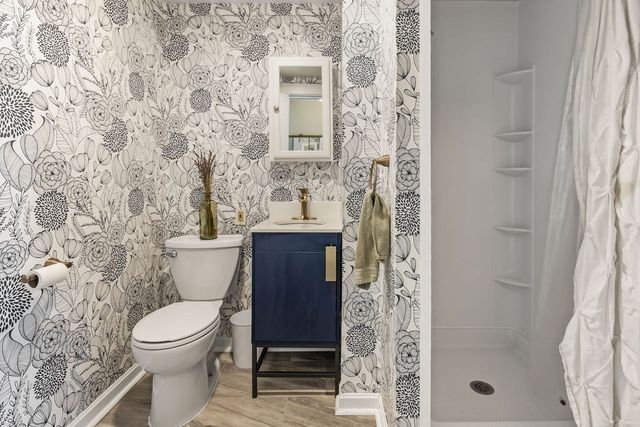 3 Ainsworth Pl, Melrose, MA 02176