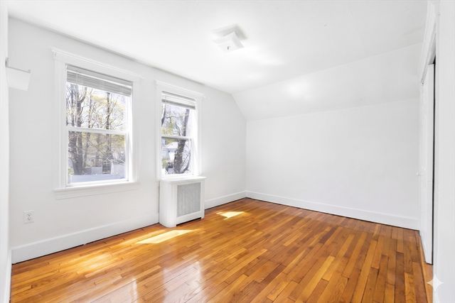 3 Ainsworth Pl, Melrose, MA 02176