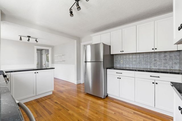 3 Ainsworth Pl, Melrose, MA 02176