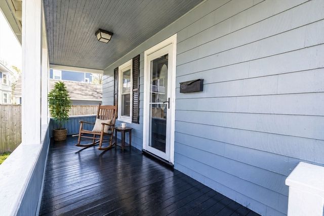 3 Ainsworth Pl, Melrose, MA 02176