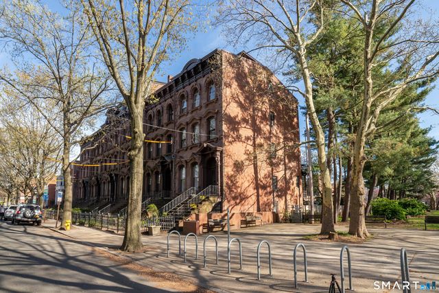 562 Chapel Street, New Haven, CT 06511
