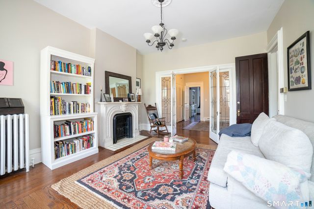 562 Chapel Street, New Haven, CT 06511