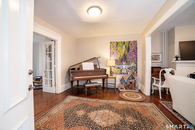 562 Chapel Street, New Haven, CT 06511