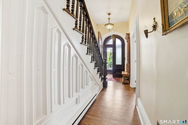 562 Chapel Street, New Haven, CT 06511