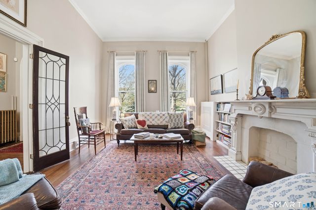 562 Chapel Street, New Haven, CT 06511