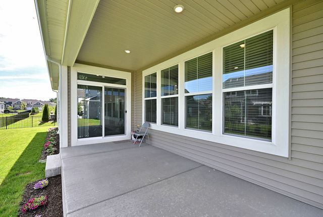 1174 Larswood Lane, Crystal Lake, IL 60012