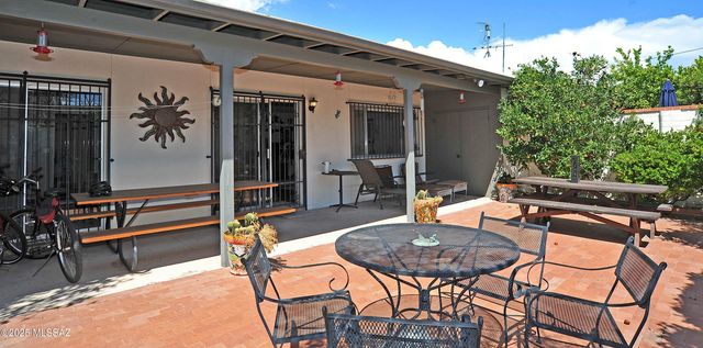 5754 E Grant Road, Tucson, AZ 85712