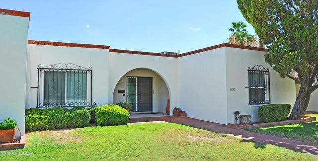 5754 E Grant Road, Tucson, AZ 85712