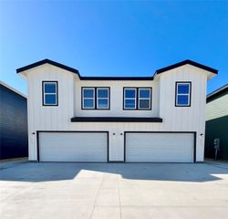 3501 E Renfro Street 604, Burleson, TX 76028