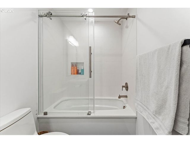4010 Ne 136TH Ct, Vancouver, WA 98682