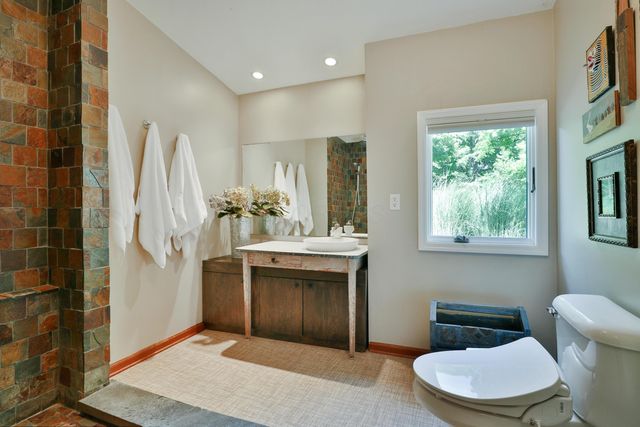 6889 Olentangy River Road, Columbus, OH 43235