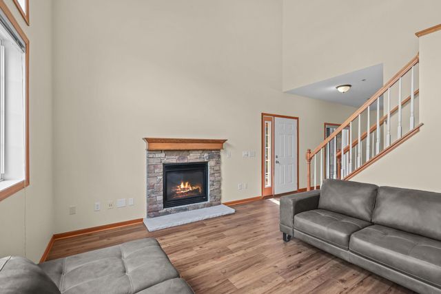 9124 Fox Court, Victoria, MN 55386