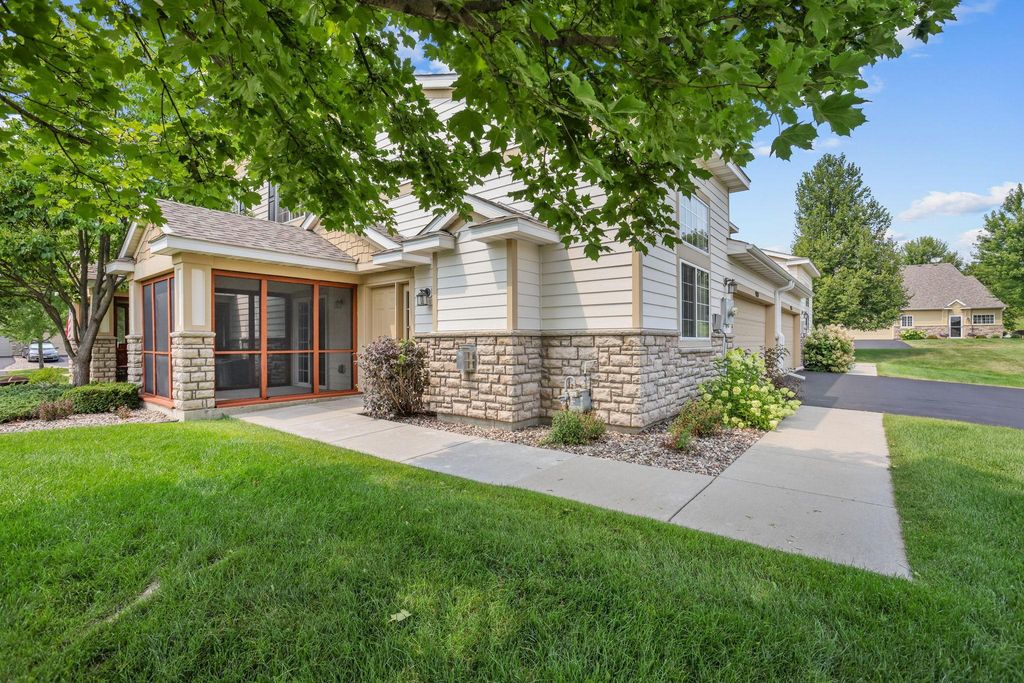9124 Fox Court, Victoria, MN 55386
