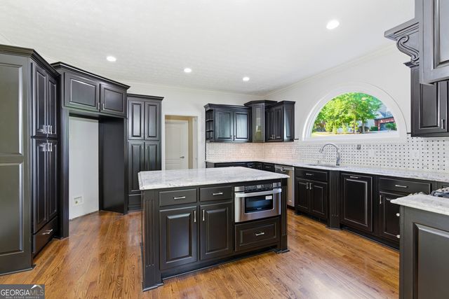 4583 Blooming Way, Flowery Branch, GA 30542